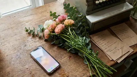 WhatsApp Business im Test: Warum Nähe im Alltag mehr zählt als Funktionen